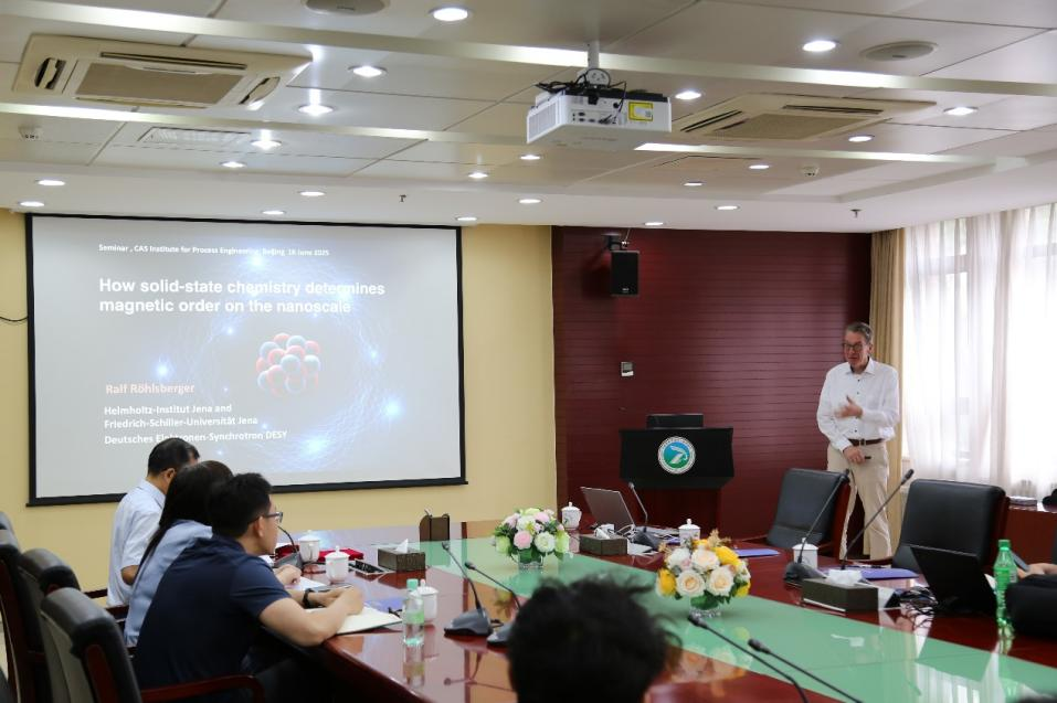 德国耶拿大学教授Ralf Röhlsberger访问qy球友会(千亿)
